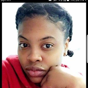 Meet your Posher, Shaniqwa